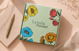 Confezione LYNDA Essential Kit vista dall'alto